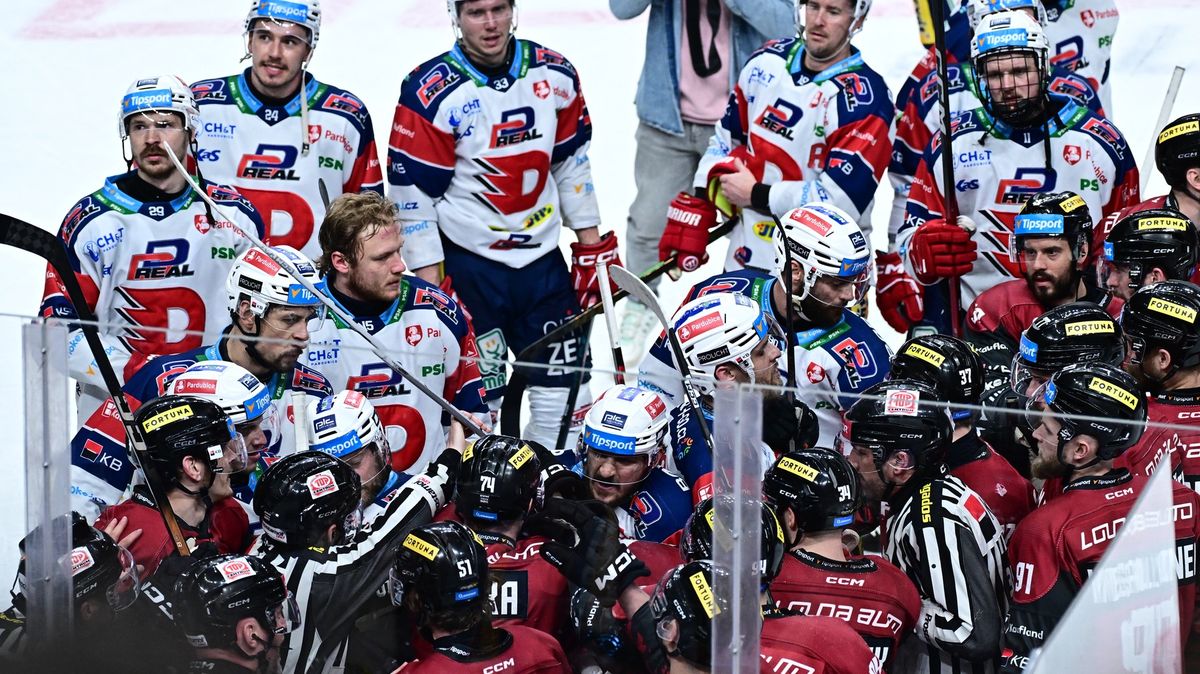 Měkká Sparta je minulost. Semifinále se hraje na krev, uznaný gól překvapil